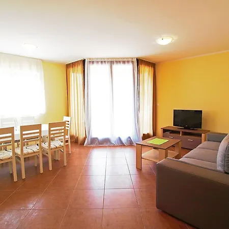 Smaragdna.3 Apartment