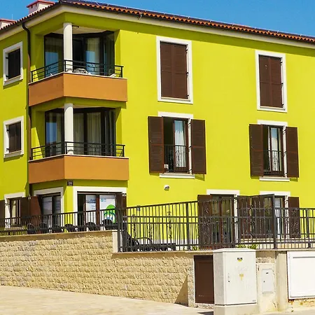Appartement Smaragdna.3 *