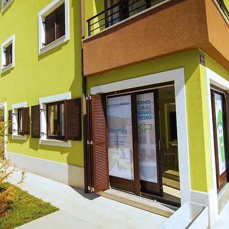 Apartment Smaragdna.3
