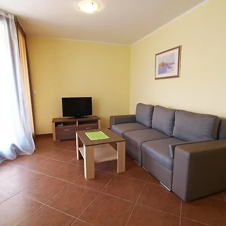 Apartment Smaragdna.3 Pula